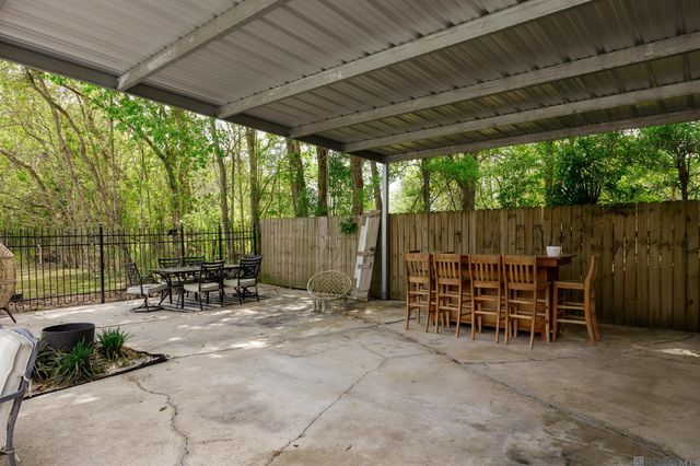 10302 La Hwy 937, St Amant, LA 70774