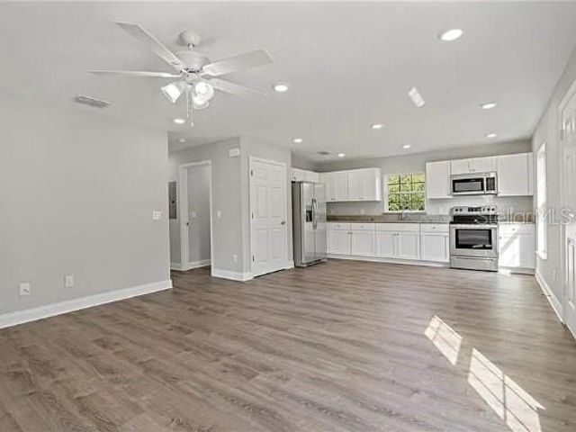 800 WARE AVENUE NE, Winter Haven, FL 33881