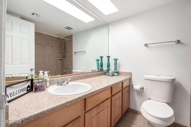 3601 W TIERRA BUENA Lane 227, Phoenix, AZ 85053