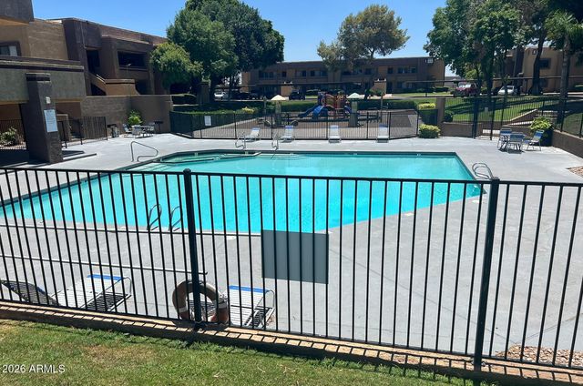 3601 W TIERRA BUENA Lane 227, Phoenix, AZ 85053