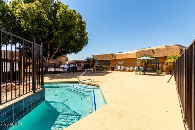 3601 W TIERRA BUENA Lane 227, Phoenix, AZ 85053