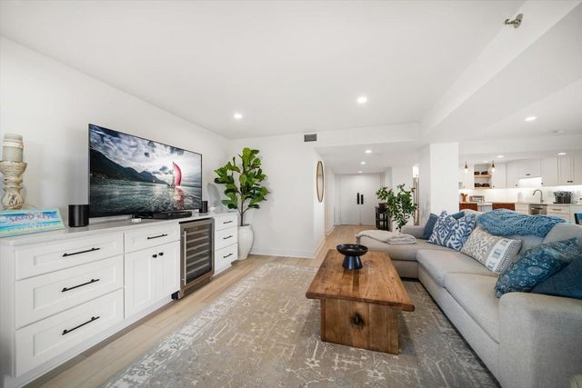 1480 GULF BOULEVARD 401 A, Clearwater Beach, FL 33767