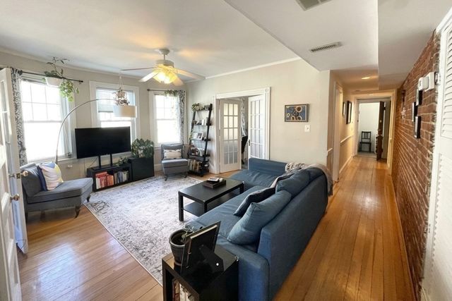 81 Francis Street 6, Brookline, MA 02446