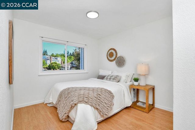 2246 Bridgeport Way, Martinez, CA 94553