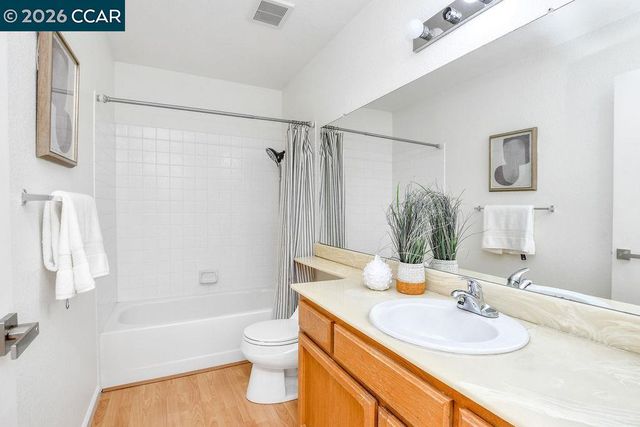 2246 Bridgeport Way, Martinez, CA 94553