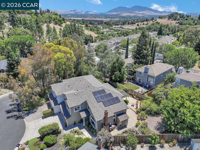 2246 Bridgeport Way, Martinez, CA 94553
