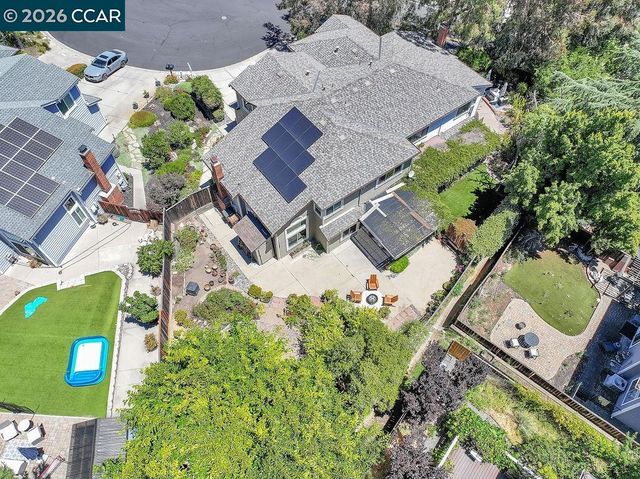2246 Bridgeport Way, Martinez, CA 94553