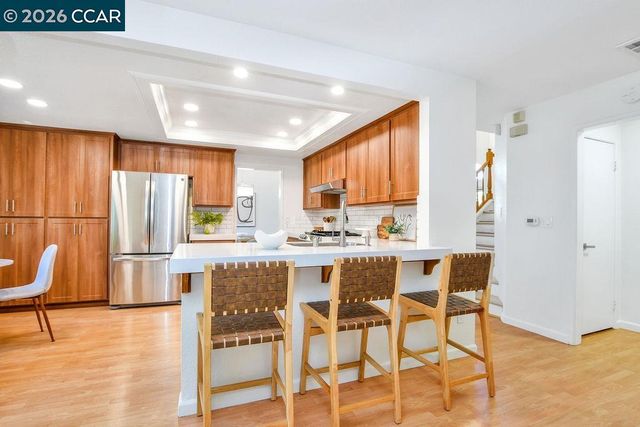 2246 Bridgeport Way, Martinez, CA 94553