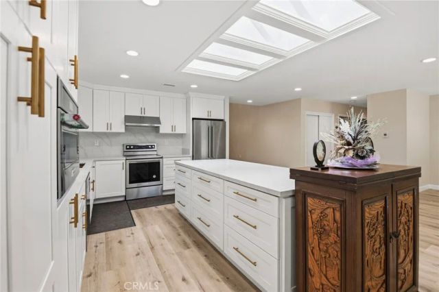 5242 Despacio, Laguna Woods, CA 92637