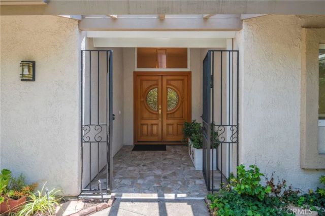 5242 Despacio, Laguna Woods, CA 92637