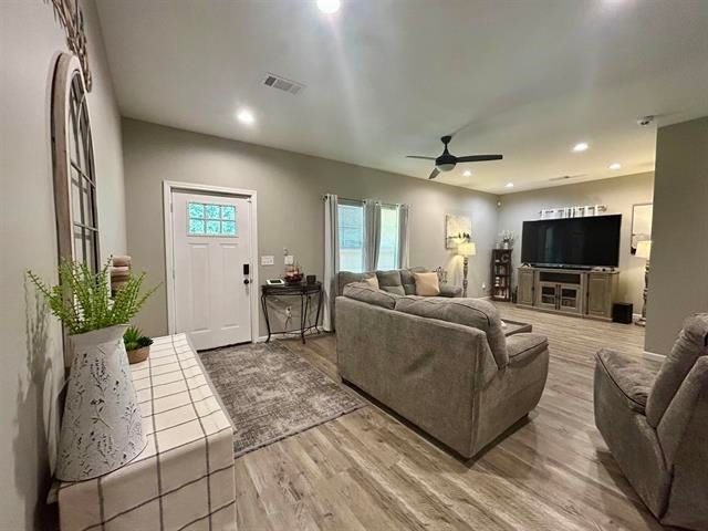 100 SHADOW BROOK CIR, Counce, TN 38326