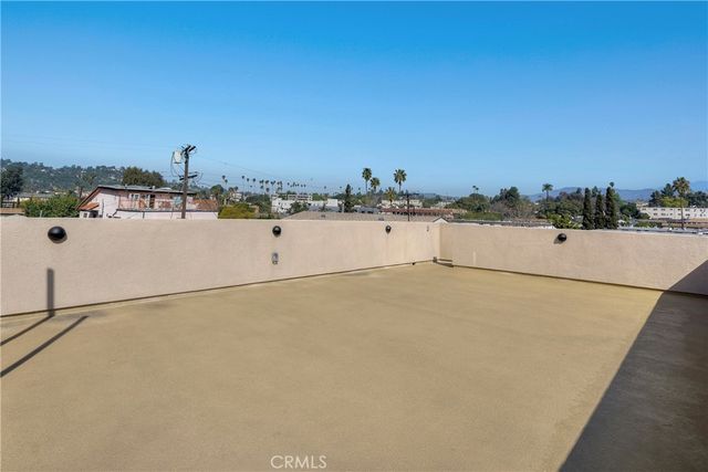 414 S Avenue 56, Los Angeles, CA 90042