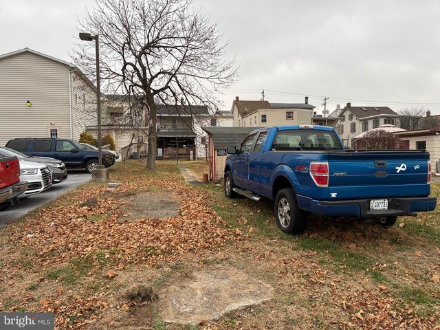 222 MAIN ST, Denver, PA 17517