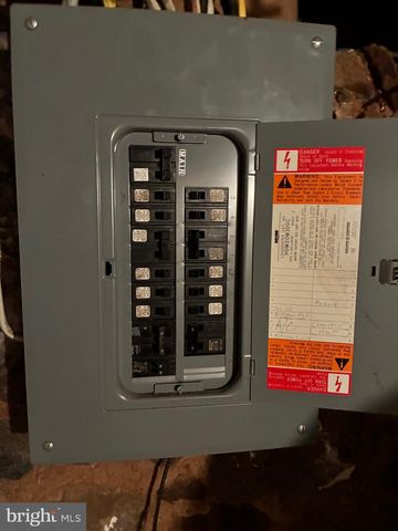 222 MAIN ST, Denver, PA 17517