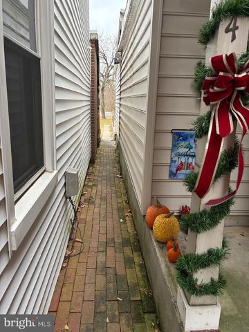 222 MAIN ST, Denver, PA 17517