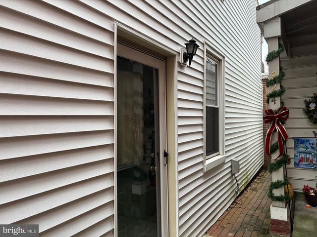 222 MAIN ST, Denver, PA 17517