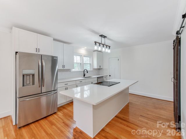 1106 S South Street, Gastonia, NC 28052