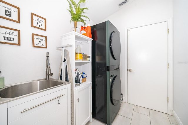 814 WINDERGROVE COURT, Ocoee, FL 34761