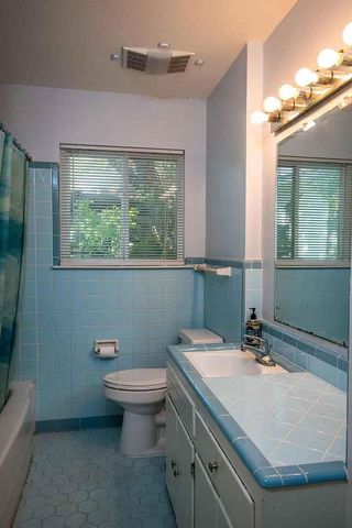 1207 Fieldcrest DR, Austin, TX 78704