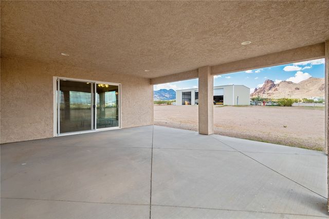 2949 S Chiricahua Road, Golden Valley, AZ 86413