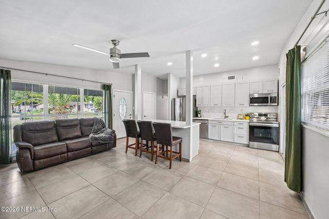 802 N CYPRESS Street, Green Cove Springs, FL 32043