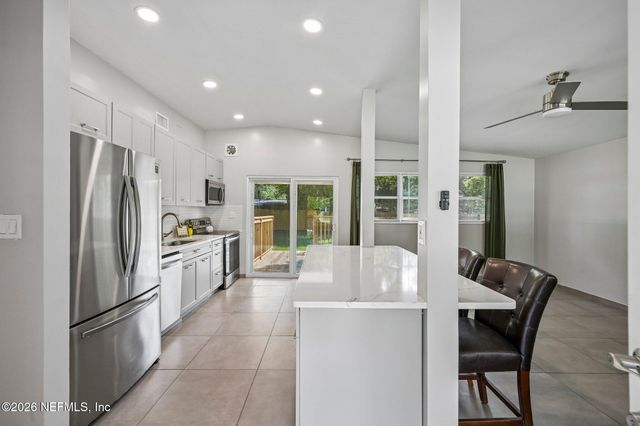 802 N CYPRESS Street, Green Cove Springs, FL 32043