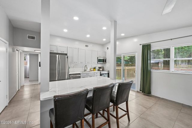 802 N CYPRESS Street, Green Cove Springs, FL 32043