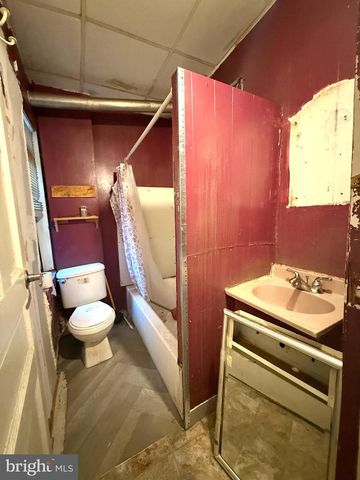 2237 PIERCE ST, Philadelphia, PA 19145