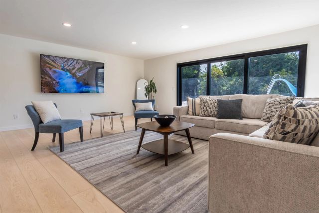 12821 Avenida La Valencia, Poway, CA 92064