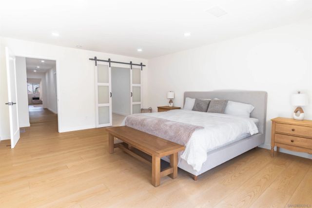 12821 Avenida La Valencia, Poway, CA 92064