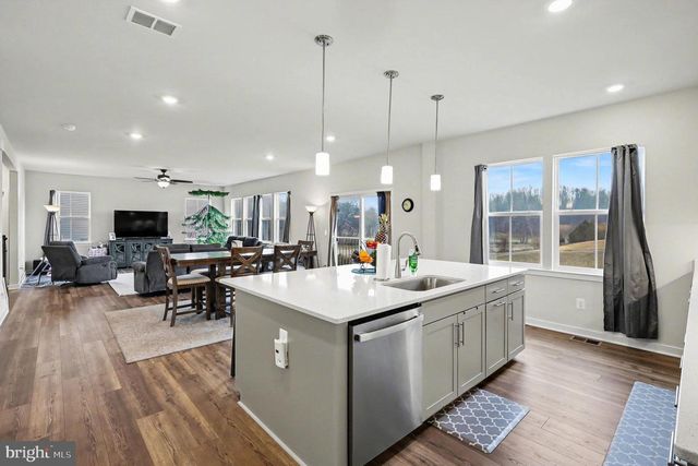 18508 NEWMACHAR CT, Jeffersonton, VA 22724