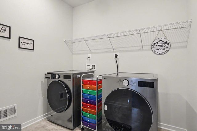 18508 NEWMACHAR CT, Jeffersonton, VA 22724