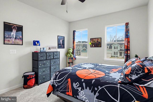 18508 NEWMACHAR CT, Jeffersonton, VA 22724