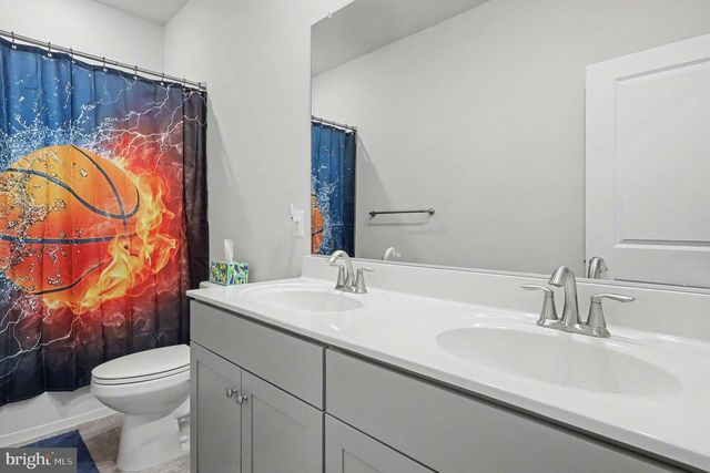 18508 NEWMACHAR CT, Jeffersonton, VA 22724