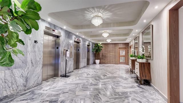 5401 Collins Ave 1126, Miami Beach, FL 33140