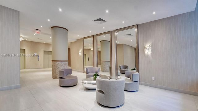 5401 Collins Ave 1126, Miami Beach, FL 33140