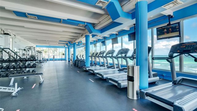 5401 Collins Ave 1126, Miami Beach, FL 33140