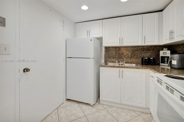 5401 Collins Ave 1126, Miami Beach, FL 33140