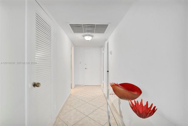 5401 Collins Ave 1126, Miami Beach, FL 33140