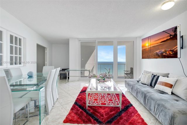 5401 Collins Ave 1126, Miami Beach, FL 33140