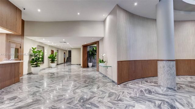 5401 Collins Ave 1126, Miami Beach, FL 33140