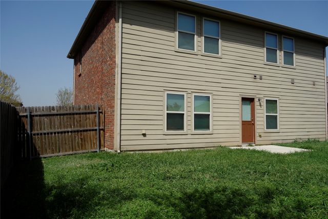 12221 Big Rock Drive, Rhome, TX 76078