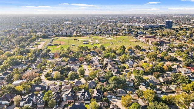 1641 Beaconshire Road, Houston, TX 77077