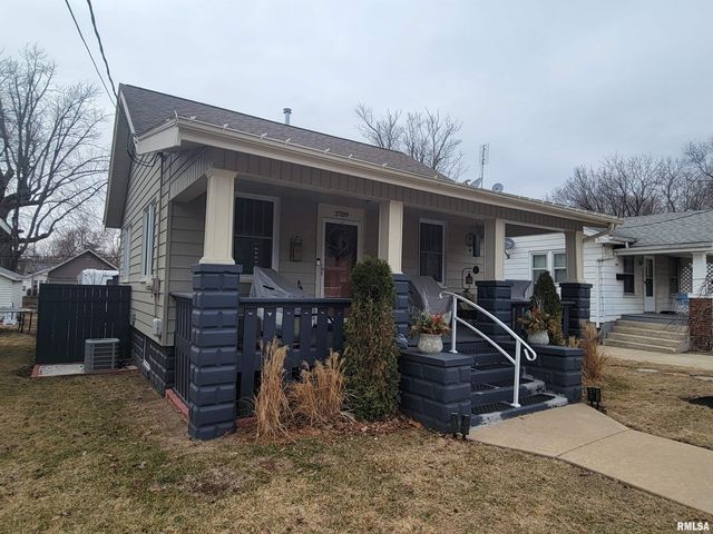 2709 N SPRINGDALE Avenue, Peoria, IL 61603