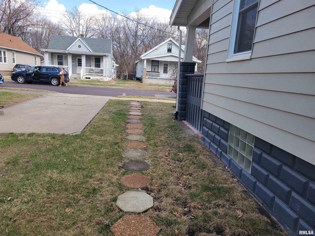 2709 N SPRINGDALE Avenue, Peoria, IL 61603