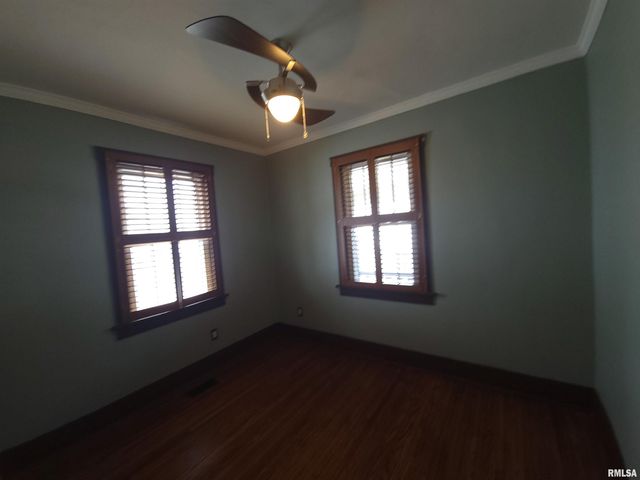 2709 N SPRINGDALE Avenue, Peoria, IL 61603