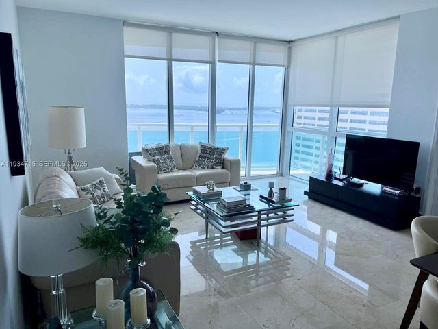 950 Brickell Bay Dr 2711, Miami, FL 33131
