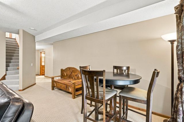 953 Firesteed Ridge, Waconia, MN 55387