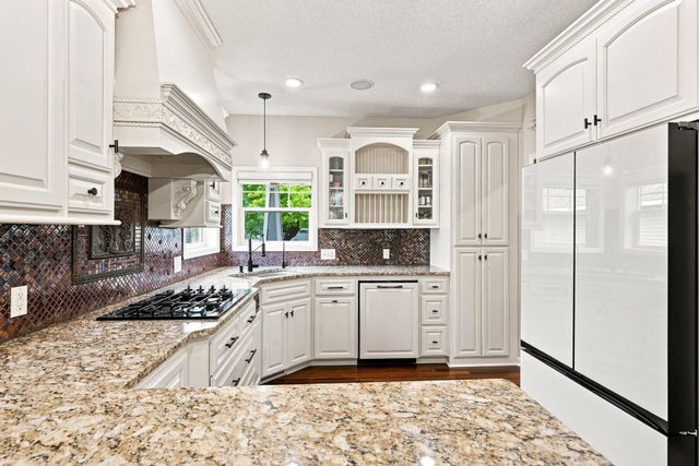 953 Firesteed Ridge, Waconia, MN 55387
