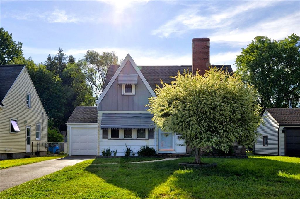 159 Whitman Road, Greece, NY 14616